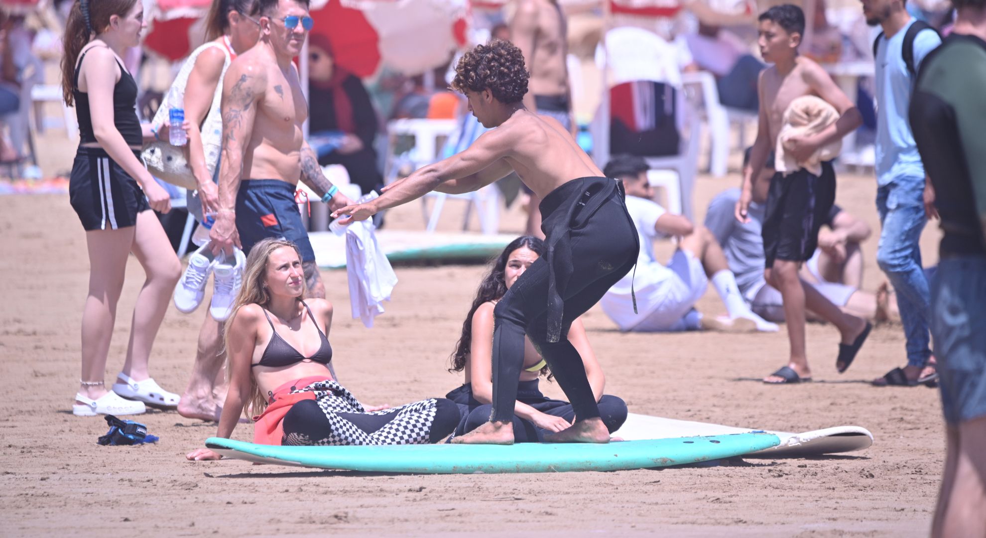 Guided surf session in Morocco